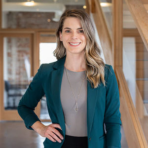 Meet your Posher, Amy